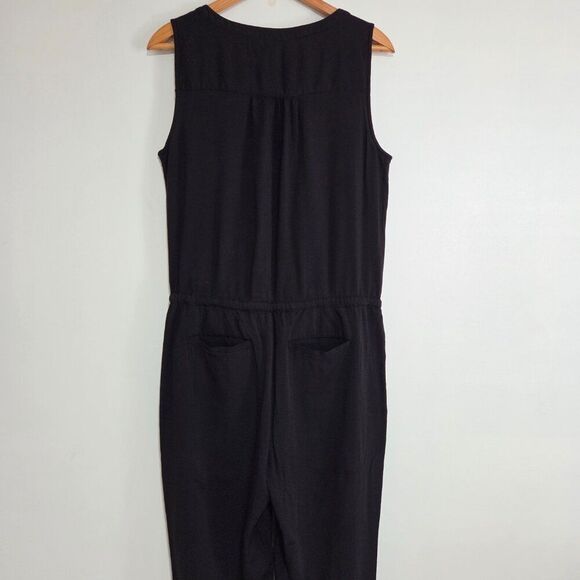 EUC LIKE NEW LOFT SLEEVELESS SPLIT V NECK BLACK SOFT JUMPSUIT SIZE 10 / M - Picture 4 of 16